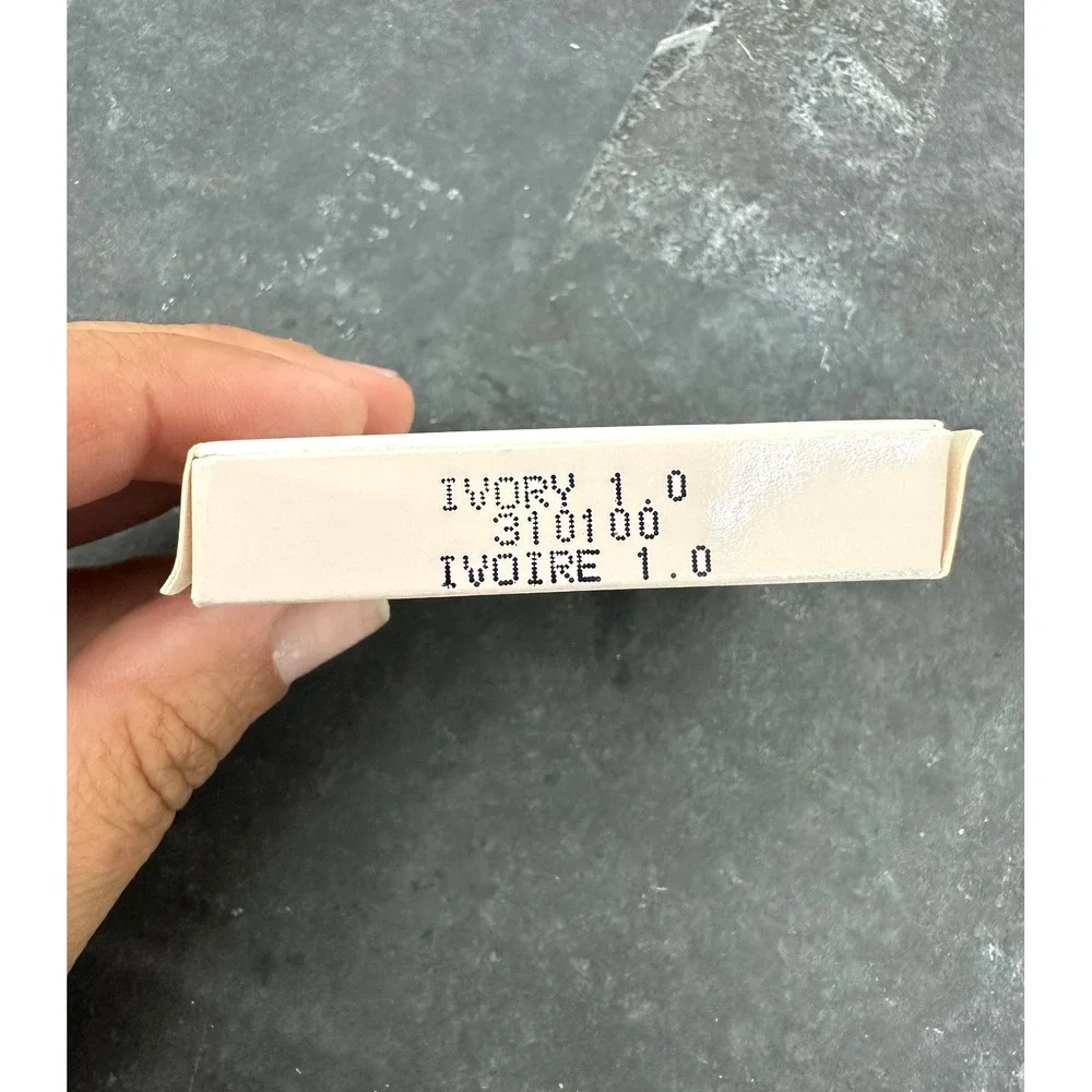 Mary Kay Creme-to-powder foundation ivory 1.0 NIB .35 Oz. 310100 d shape